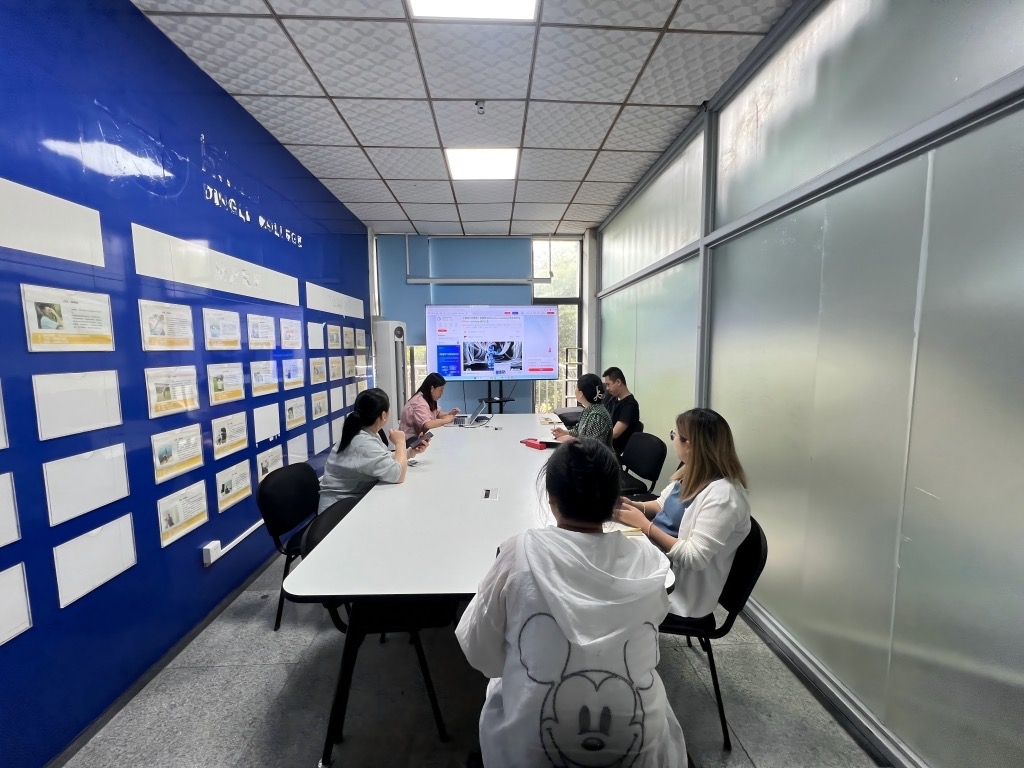 智能工程学院开展《人工智能基础与应用》数字教材编写研讨会