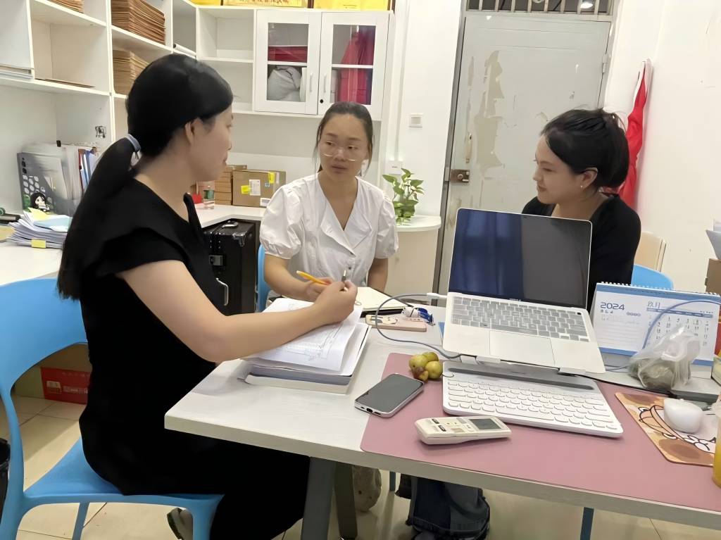 1728725726213090500.jpg 活动照片1(1).jpg