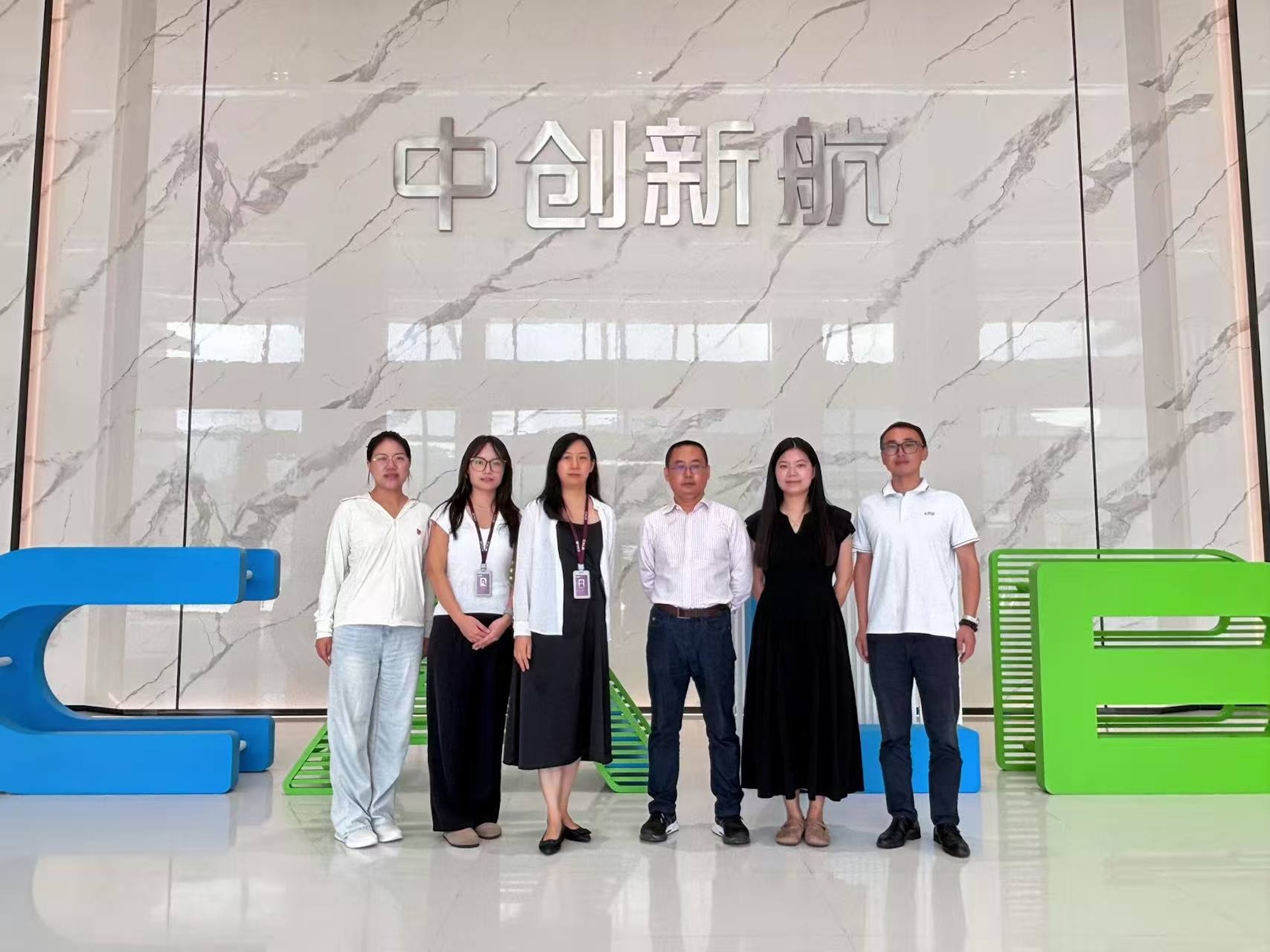 智能汽车系深入企业为23级实习生送课上门